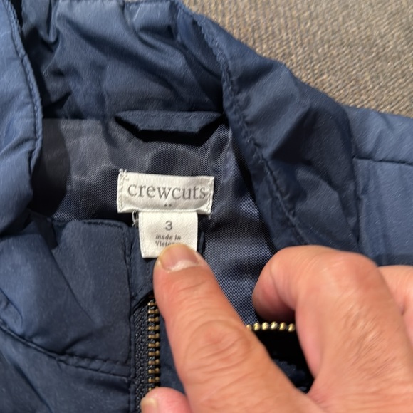 Kids Crewcuts quilted vest 3T - Picture 2 of 3